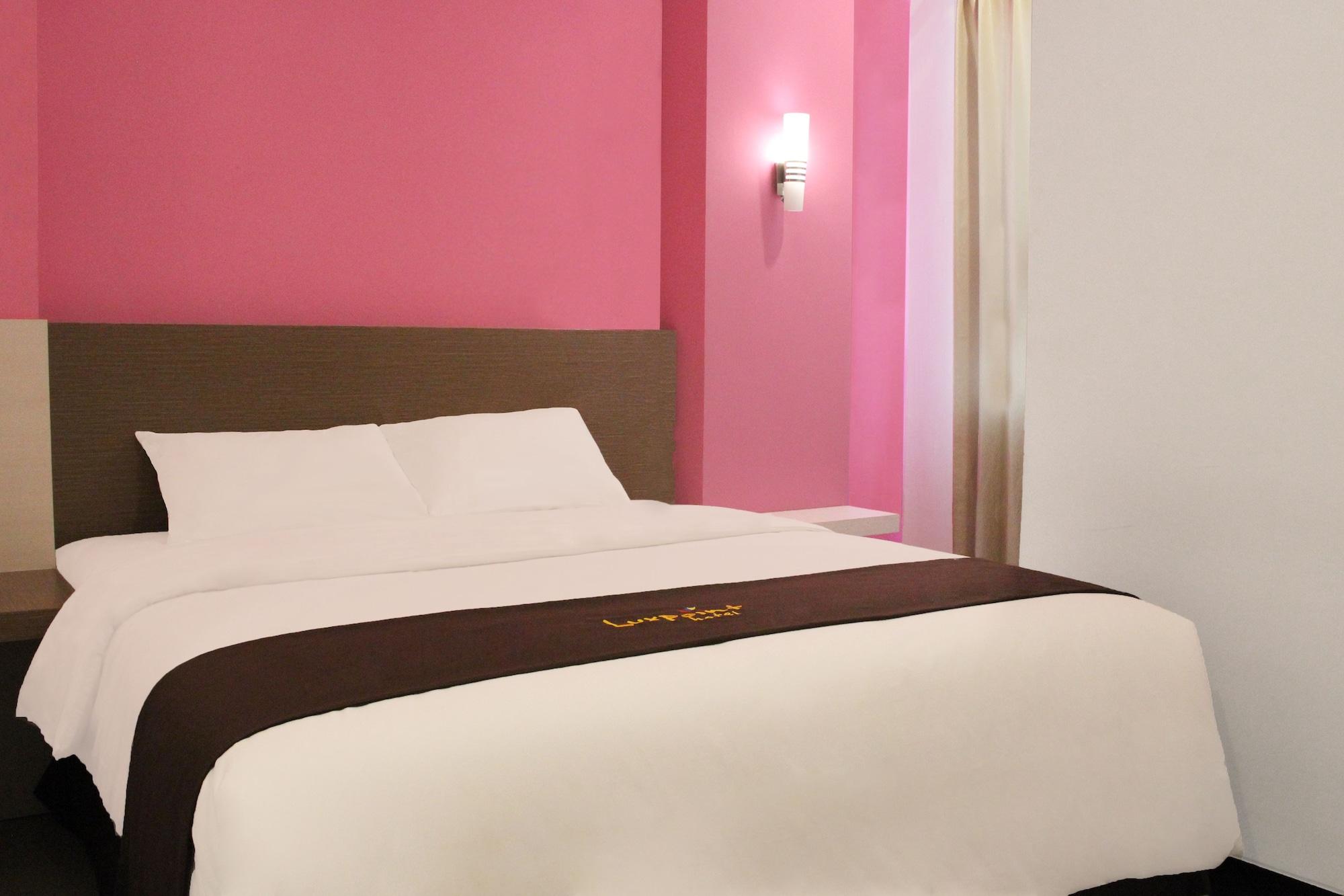 Luxpoint Hotel Baratajaya Surabaja Exteriér fotografie