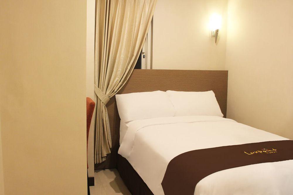 Luxpoint Hotel Baratajaya Surabaja Exteriér fotografie
