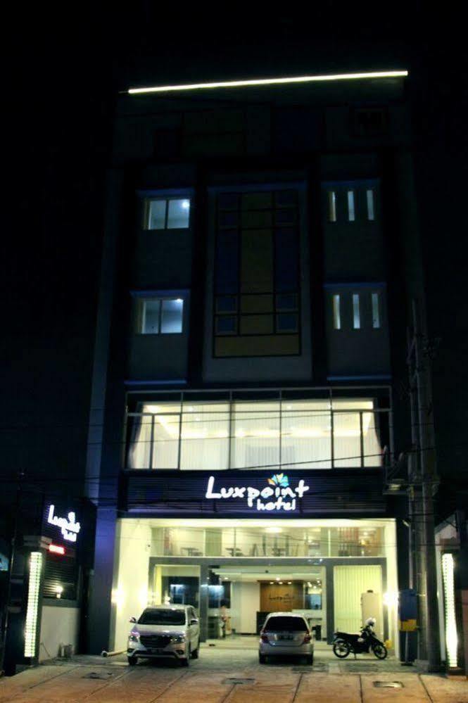 Luxpoint Hotel Baratajaya Surabaja Exteriér fotografie